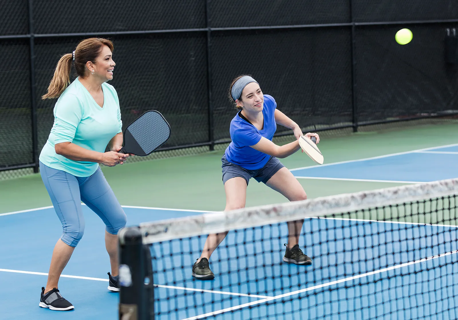 Quang Hải tham gia phong trào pickleball